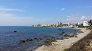 Utsikt mot Calahonda från strandpromenaden
